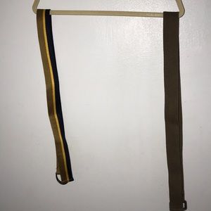 2 Men’s belts, fits medium